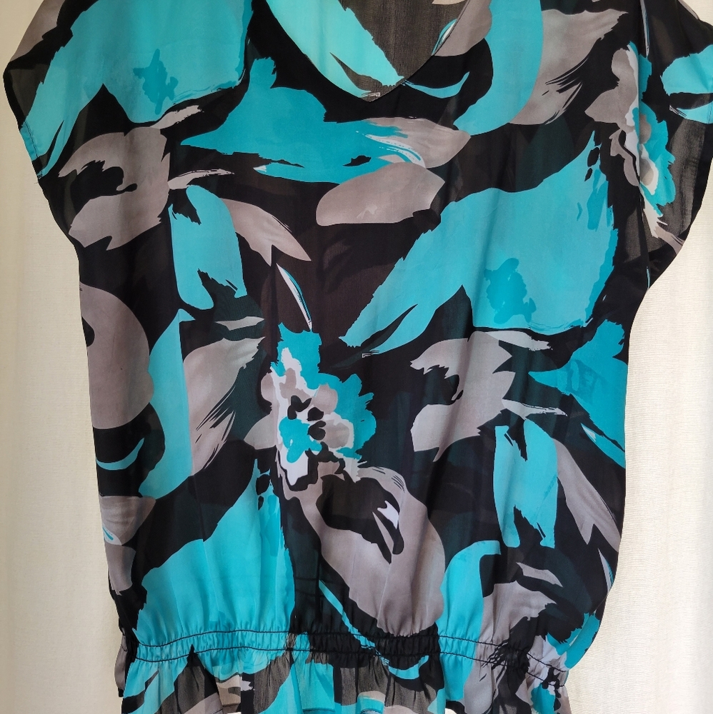 Turquoise Top - Picture 4 of 5